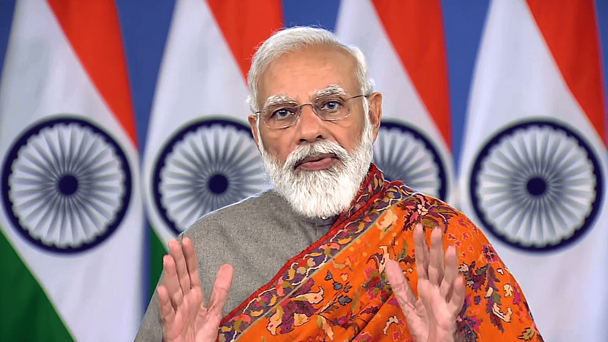 pmmodiadvisesstudentstoapproachboardexamspositivelyinmannkibaat