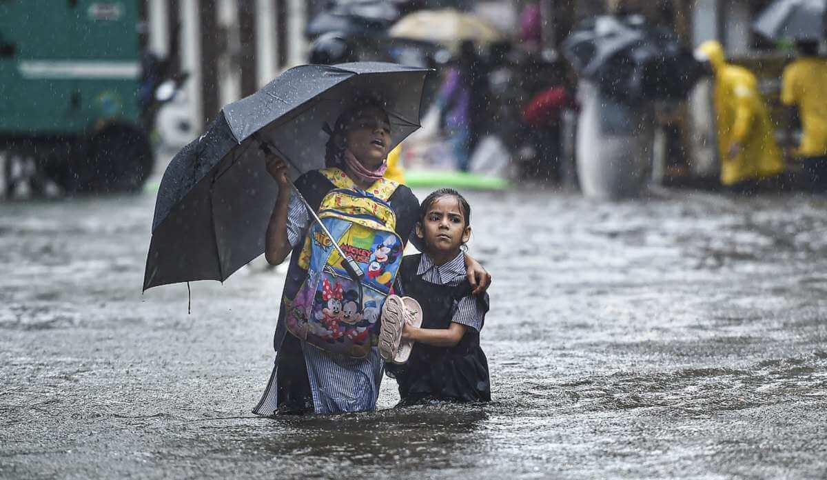 bmcshutsschoolscollegesanduniversityexamspostponedinmumbaiamidheavyrains