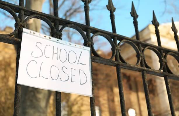 Kashmir schools announce 3-month winter break
