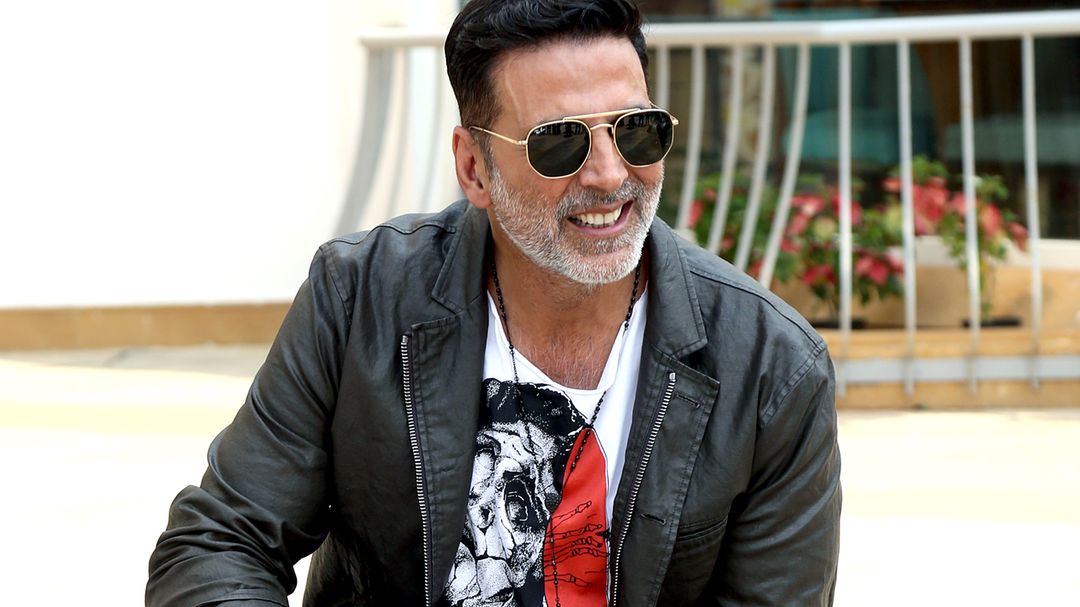 bollywoodstarakshaykumarbecomeshighesttaxpayerinindia