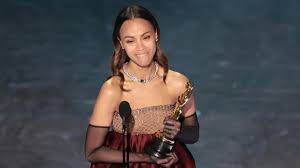 zoesaldanawinsoscarforbestsupportingactressat97thacademyawards