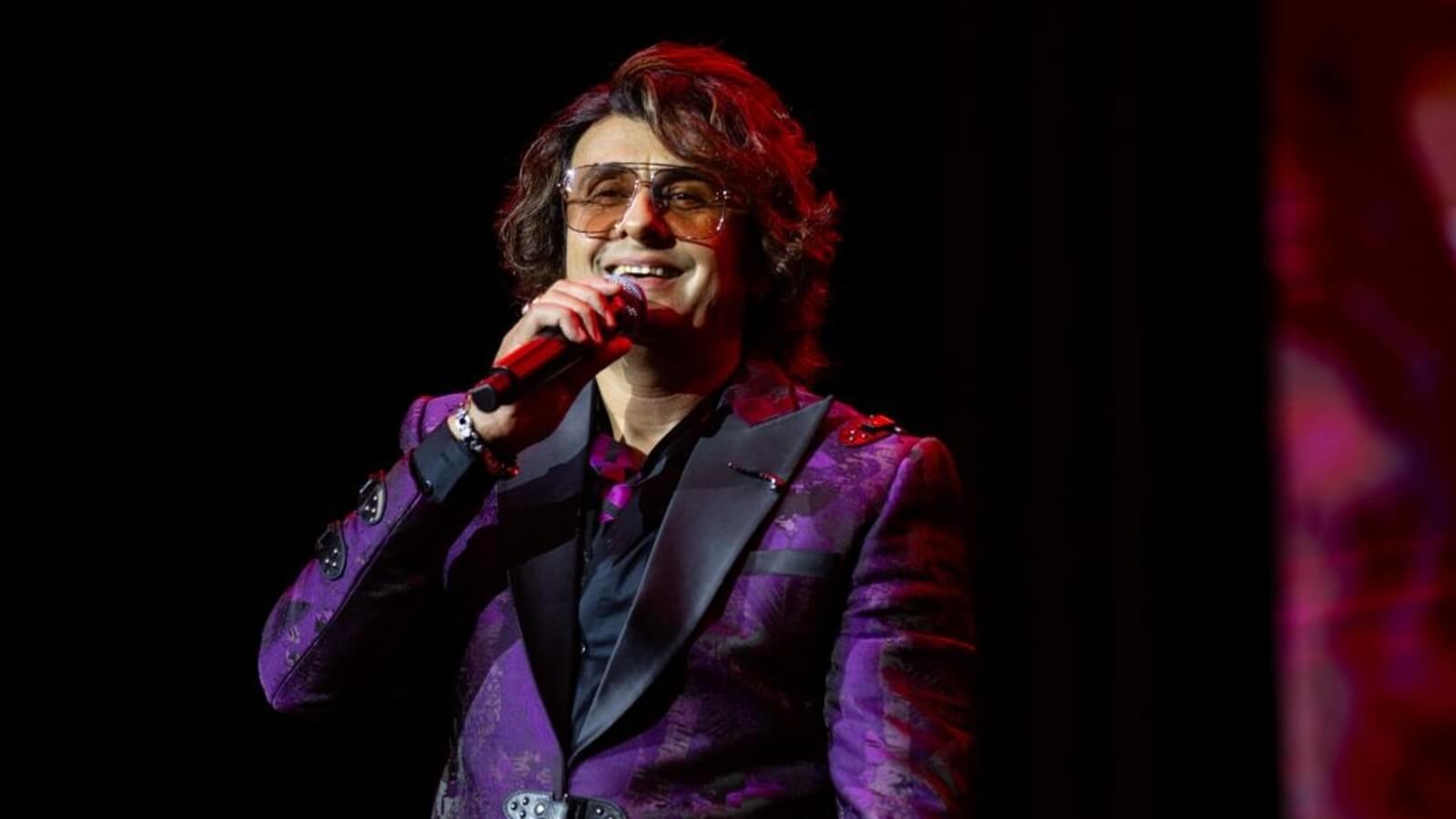 Bombay HC settled singer Sonu Nigam