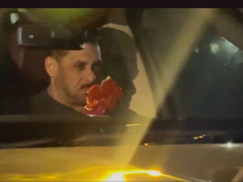 salmankhanschoolspapsurgessilenceoutsidehospitalinviralclip