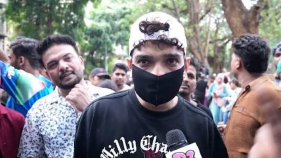 Munawar Faruqui joins CJP protest at Shivaji Park in Mumbai
