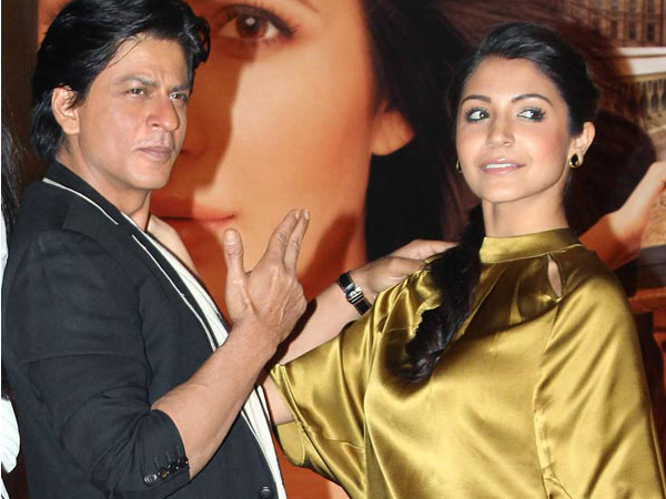 shahrukhkhanwantstoreportanushkasharmaforstalkinghim!