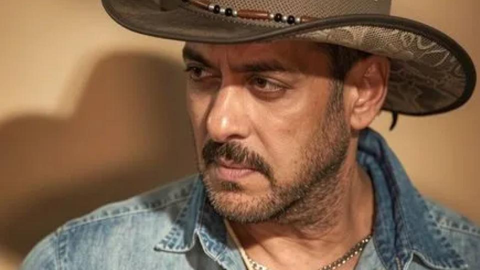 Policeman assigned for Salman Khan house dies due to heart attack