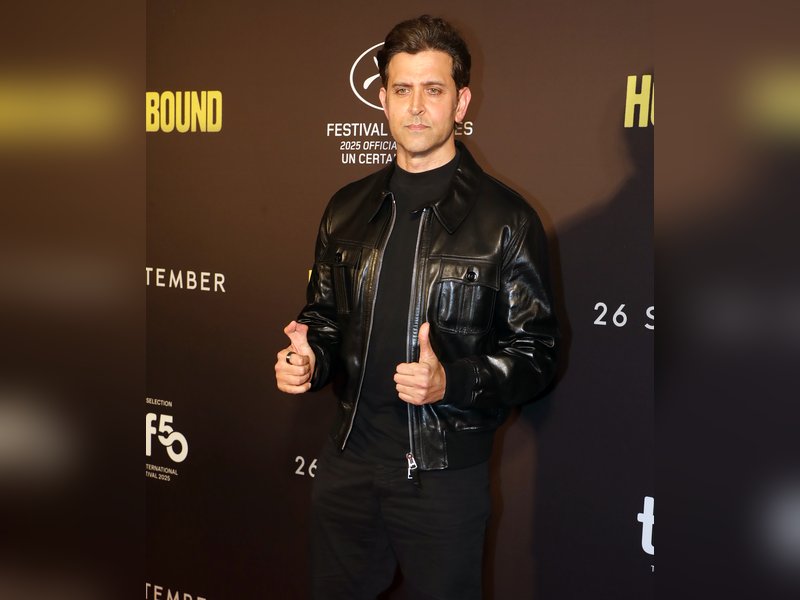 hrithik-roshan-responds-on-sorry-hrithik-trend-amid-kangana-ranaut-backlash
