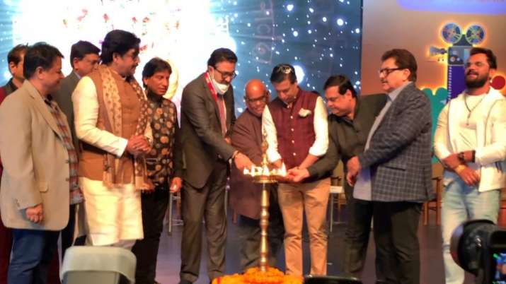 firstkashiindianinternationalfilmfestivalbeginsinvaranasi