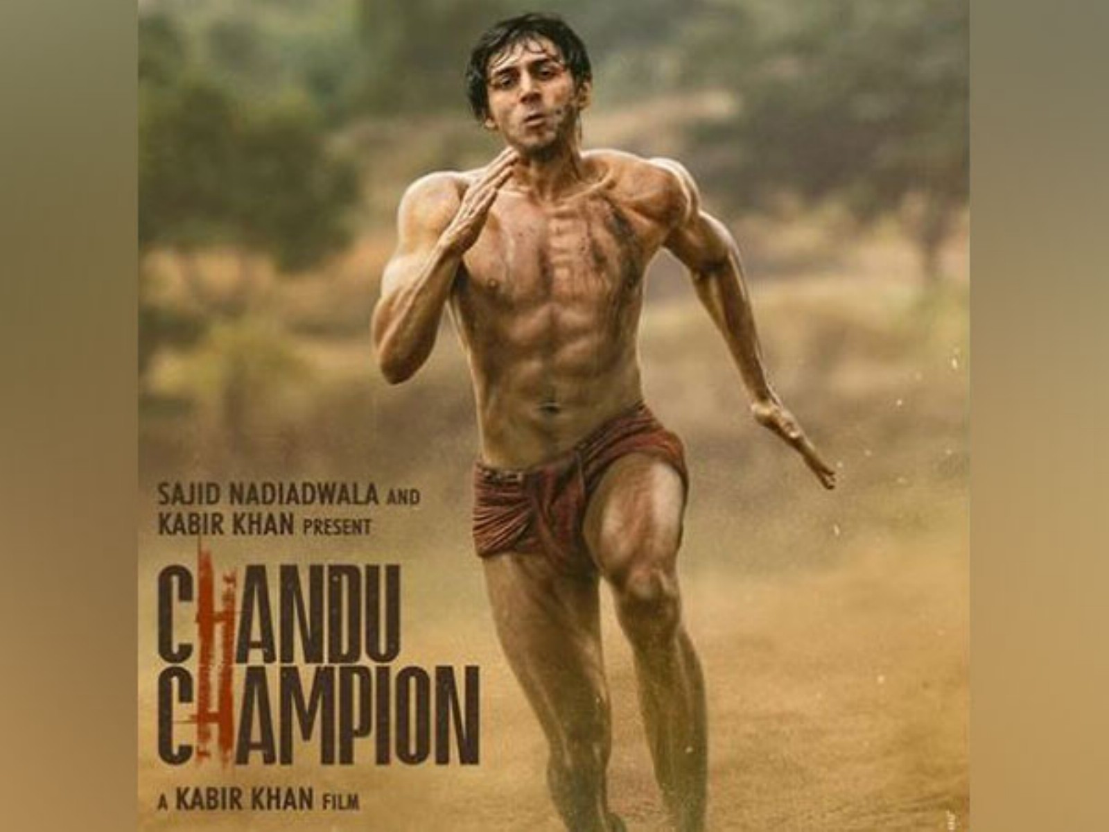Kartik Aaryan celebrates Best Actor National Award win with family