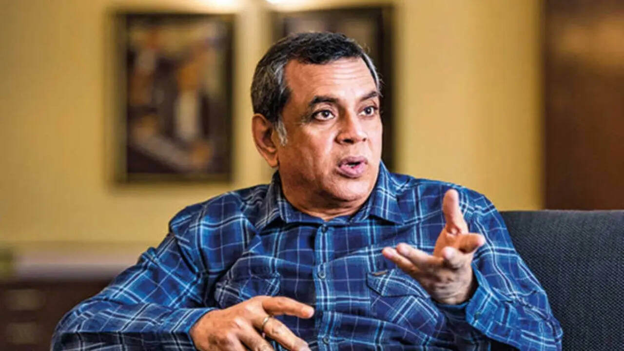 Paresh Rawal responds legally to Akshay Kumar