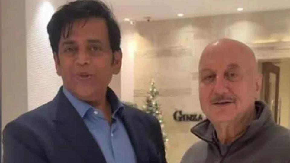 Actor Anupam Kher calls Ravi Kishan 
