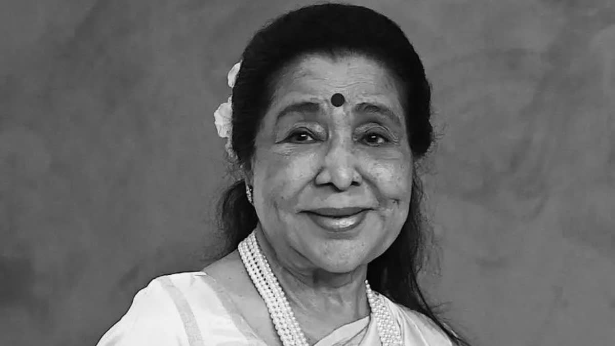 Veteran singer Asha Bhosle