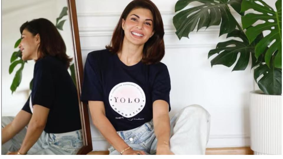 Actress Jacqueline Fernandez revisits her School in Bahrain