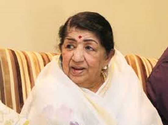After tested positive for COVID-19, Lata Mangeshkar continues to be in the ICU