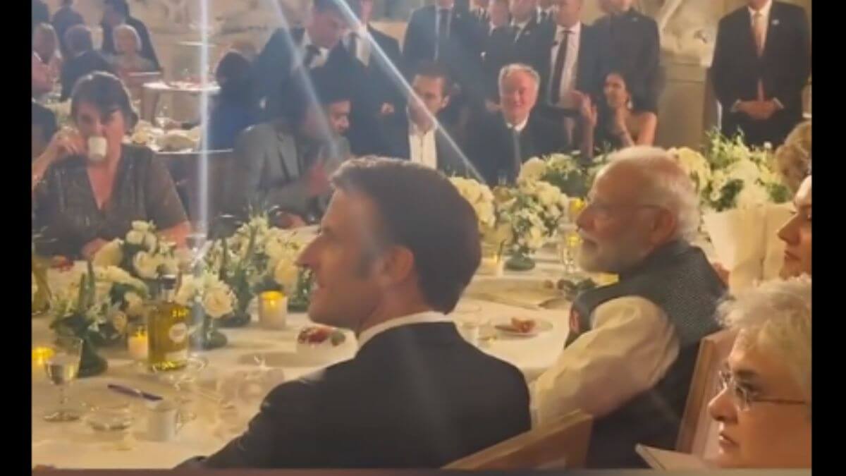 arrahmansjaihoplayedtwiceatbanquethostedforpmmodiatlouvremuseuminparis