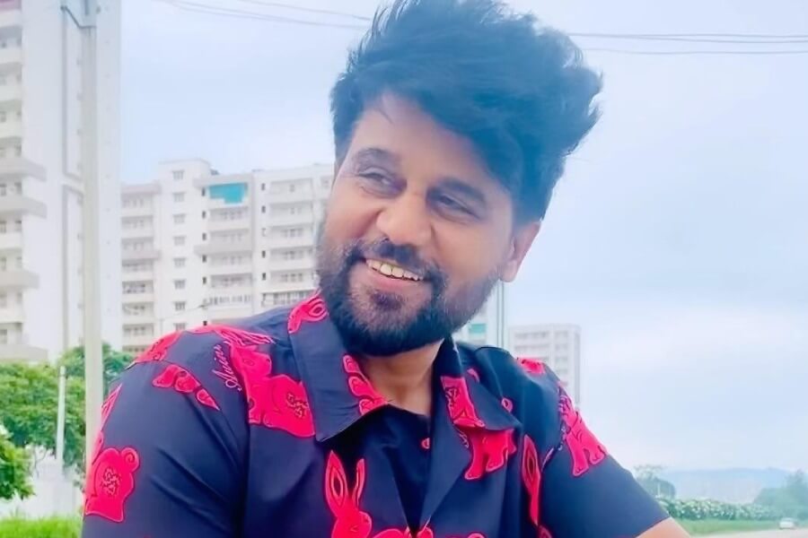 Punjabi singer Harman Sidhu dies in a road accident at 37