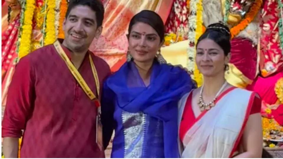 Priyanka thanks Tanisha, Ayan for warm welcome at Ashtami puja