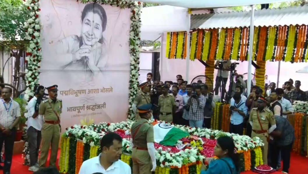Rest in peace, Asha tai: Iconic singer cremated with full state honours in Mumbai