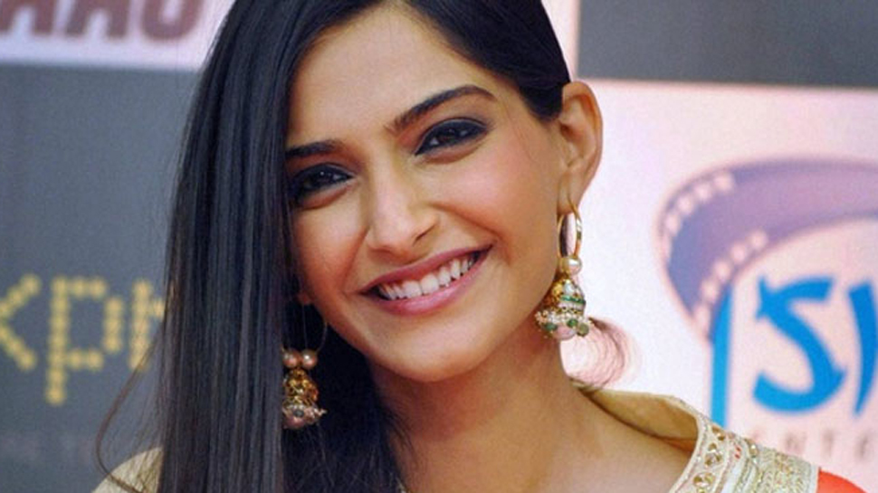 sonamwantsmorefemaleorientedfilmstobemadeinindia