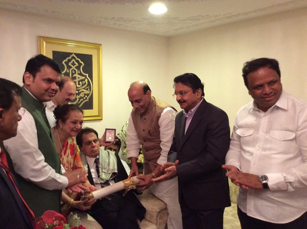 padmavibhushanwasatearfulmoment:dilipkumar