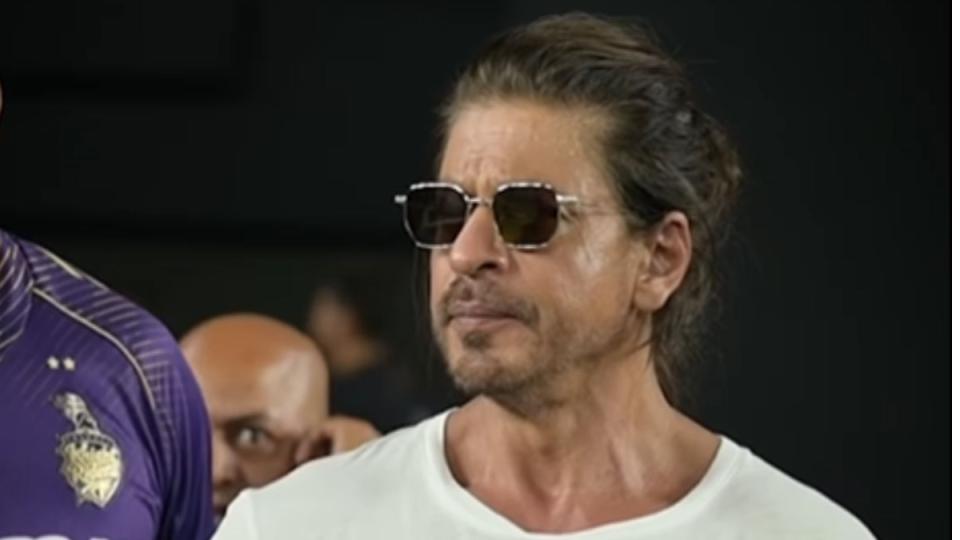 Shah Rukh Khan hospitalised in Ahmedabad after suffering heat stroke