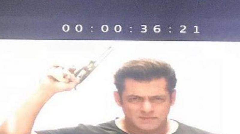 salmanfilms‘race3’trailertobeunveiledasliveina360degreeformattodayonfacebookandtwitter