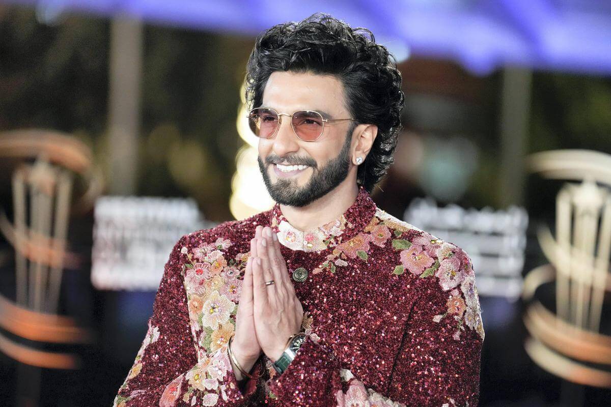 ranveersinghhonouredwithetoiledorawardatmarrakechfilmfestival