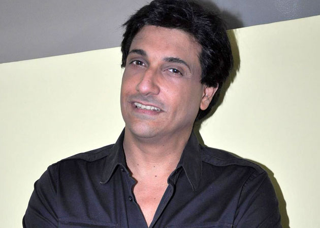 srkusedtostandoutsidemydanceclassesforgauri:shimakdavar