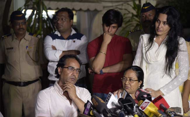 rahulshouldbehanged:pratyushabanerjeesfather