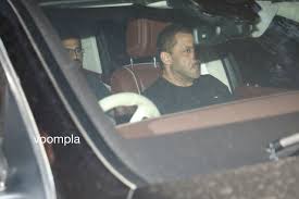 Salman Khan visits Arbaaz-Sshura