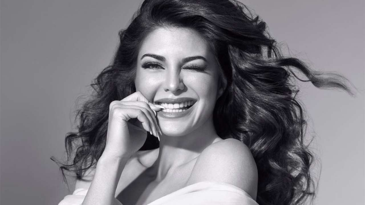 jacquelinefernandezcomesupforalivechatwithacovid19survivorfromsurat