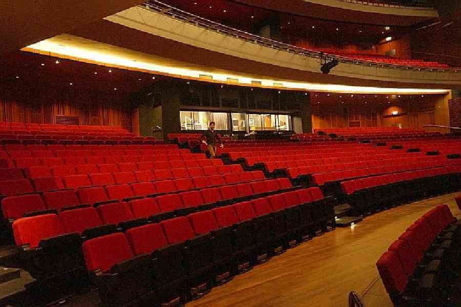 karnatakacapstheatreticketpricesatrs200