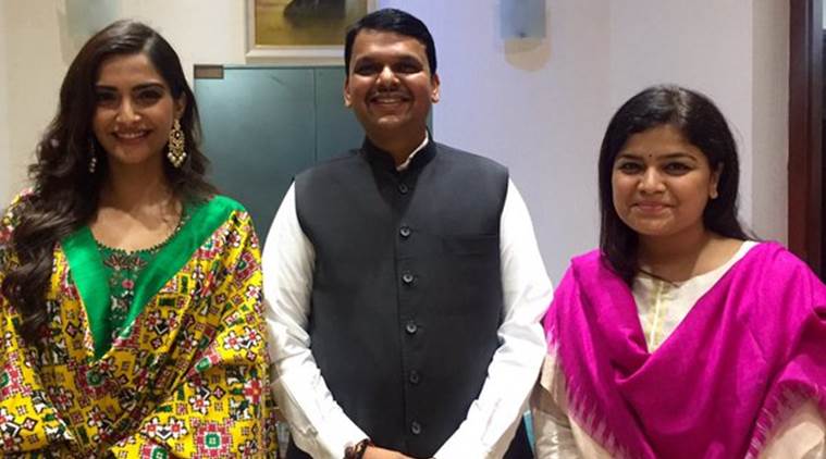 sonamkapoormeetscmfadnavis