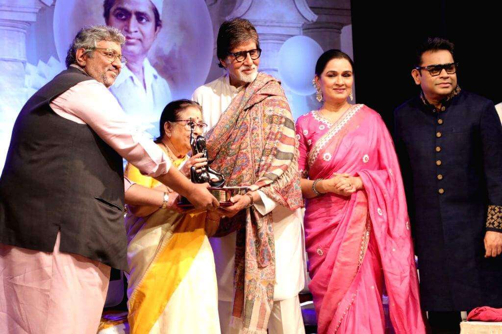 Amitabh Bachchan presented with Lata Deenanath Mangeshkar Award 2024