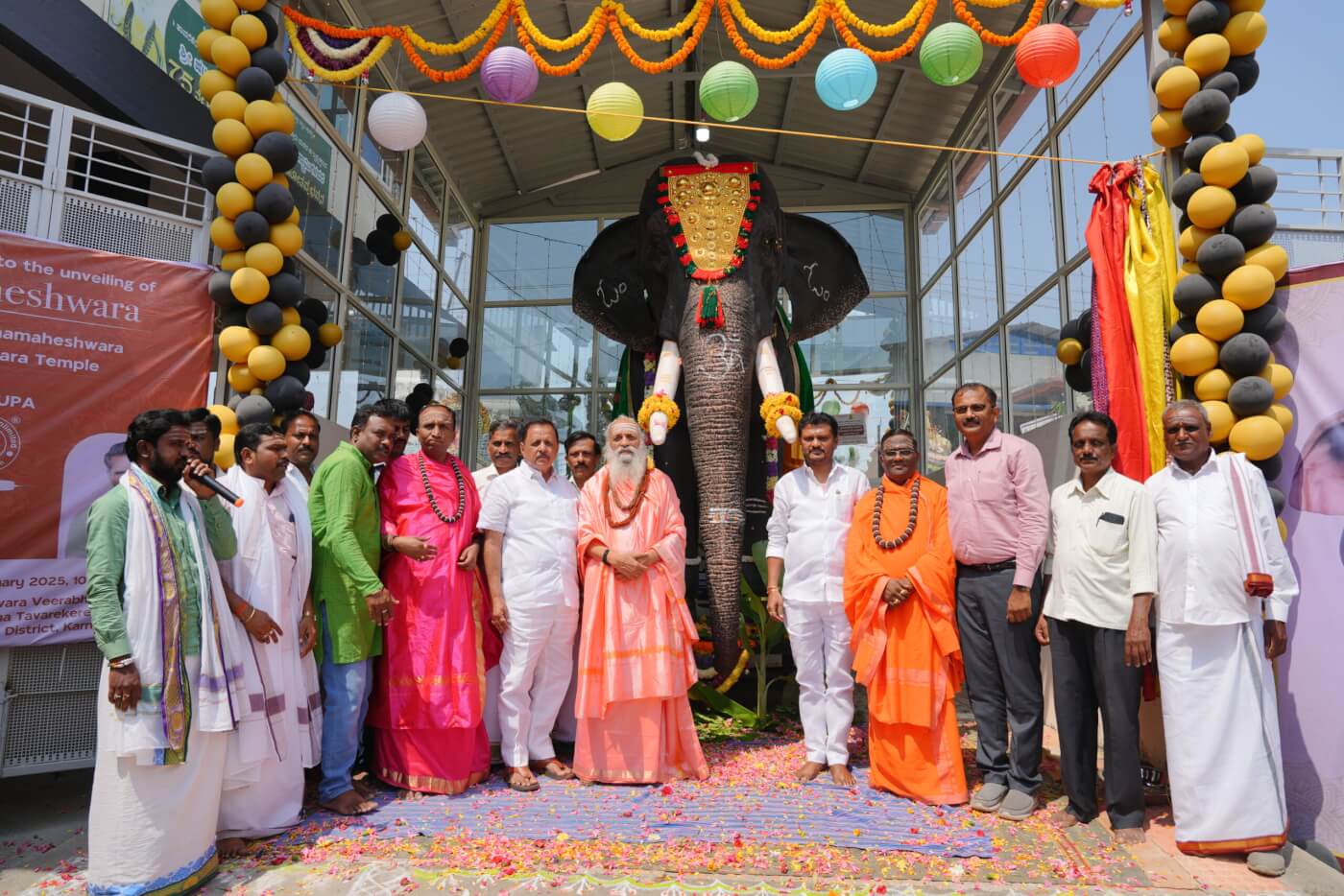 sunielshettygiftslifesizemechanicalelephanttokarnatakatemple