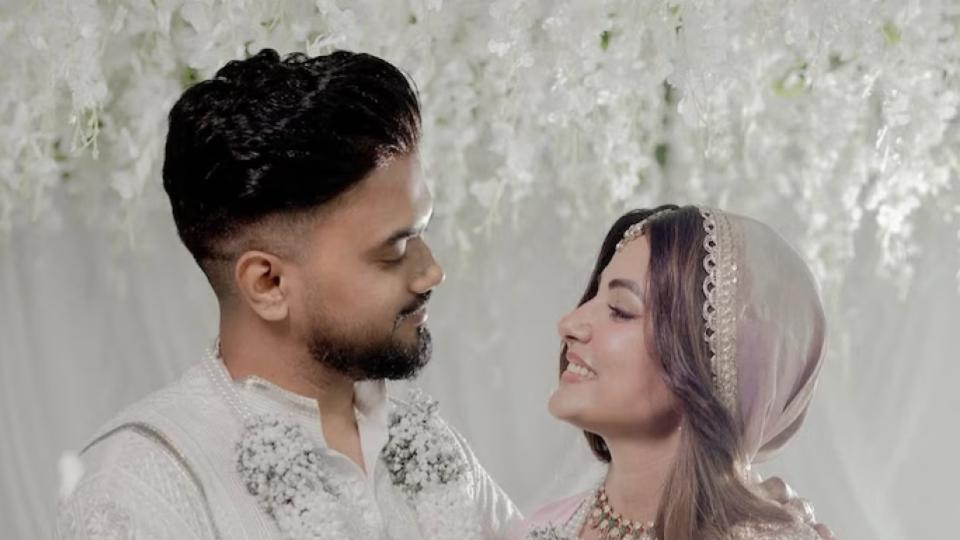 Hina Khan marries boyfriend Rocky Jaiswal