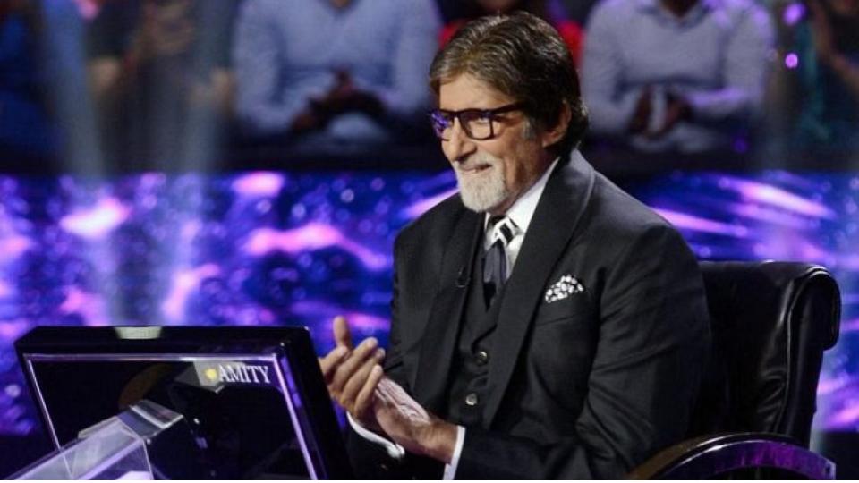 Amitabh Bachchan urges women to feel proud about being homemakers