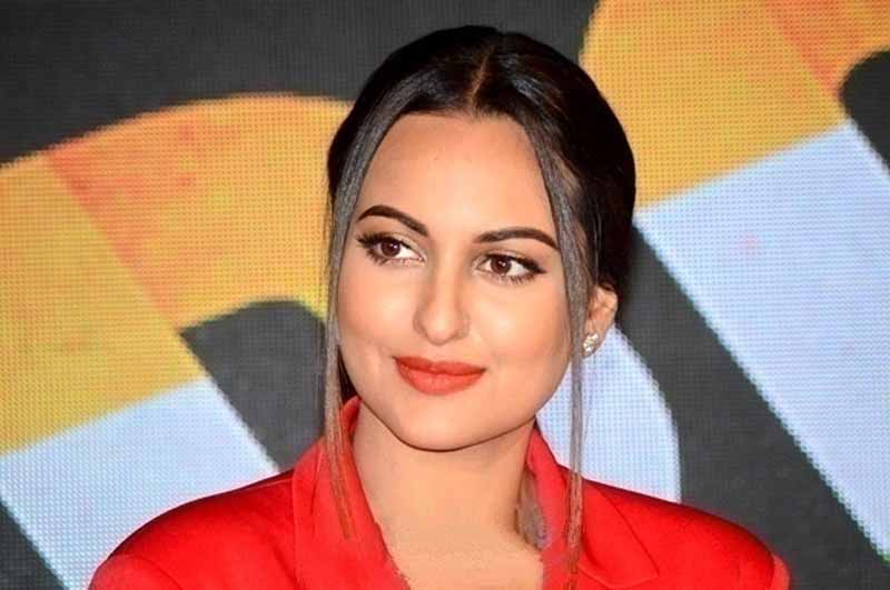 sonakshisinhademandsforstricterlawsoveropenattacksonactorsandfilmctitics