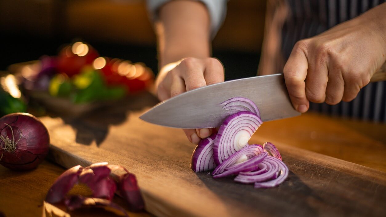 Rusty and broken knives can spread diseases, says FSSAI