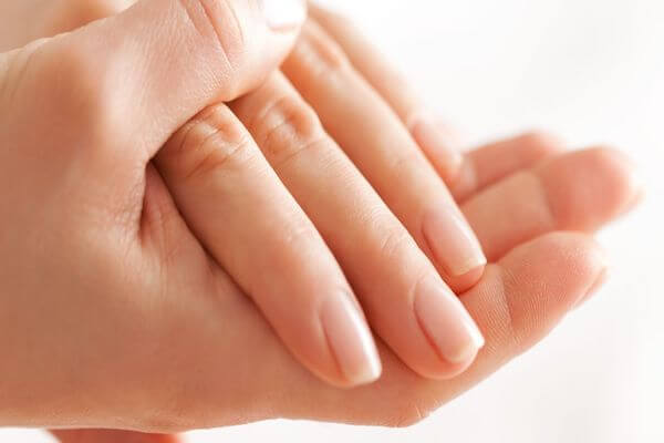 Know how your nail colour could be warning you about these 5 deficiencies