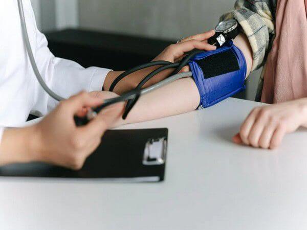 High BP in childhood may raise risk of heart attack, stroke: Study