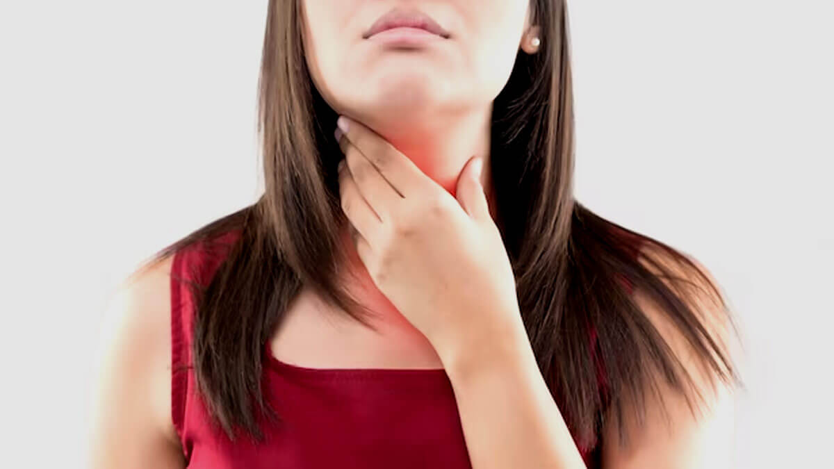 knowthebenefitsoftreatingsorethroatduringmonsoon
