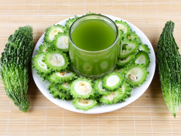 knowthebenefitsofdrinkingbittergourdjuicedaily