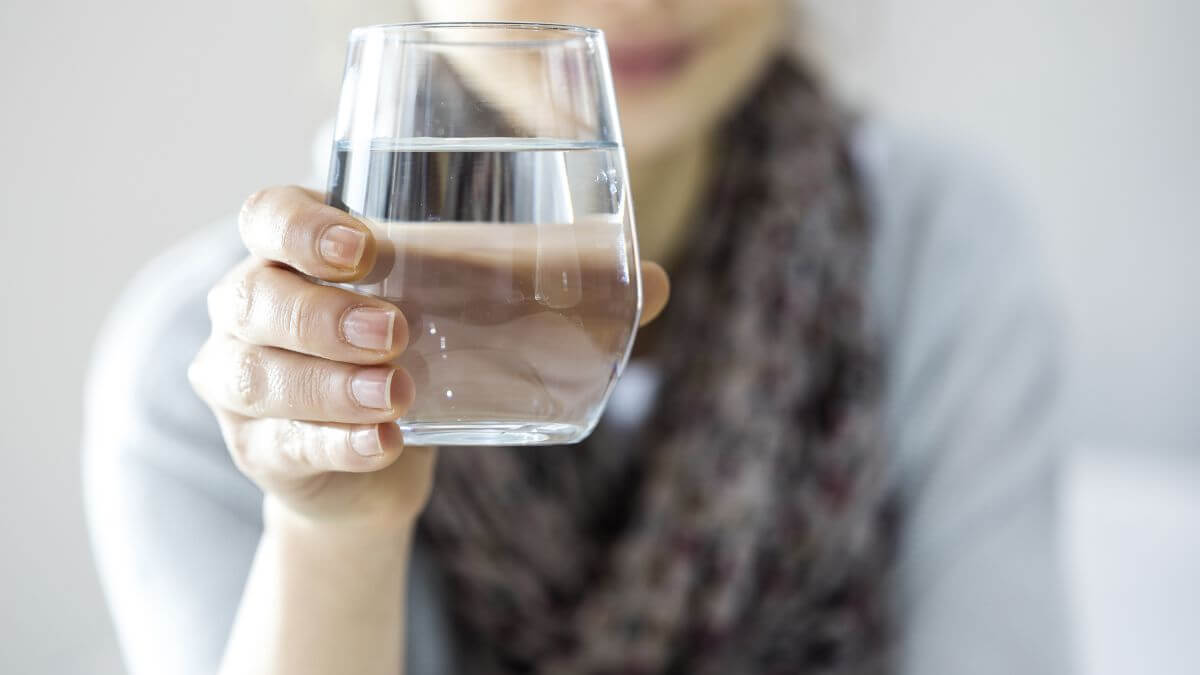 Know the complete healthy way of drinking water