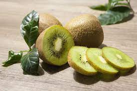 Know how kiwi can help ease constipation symptoms