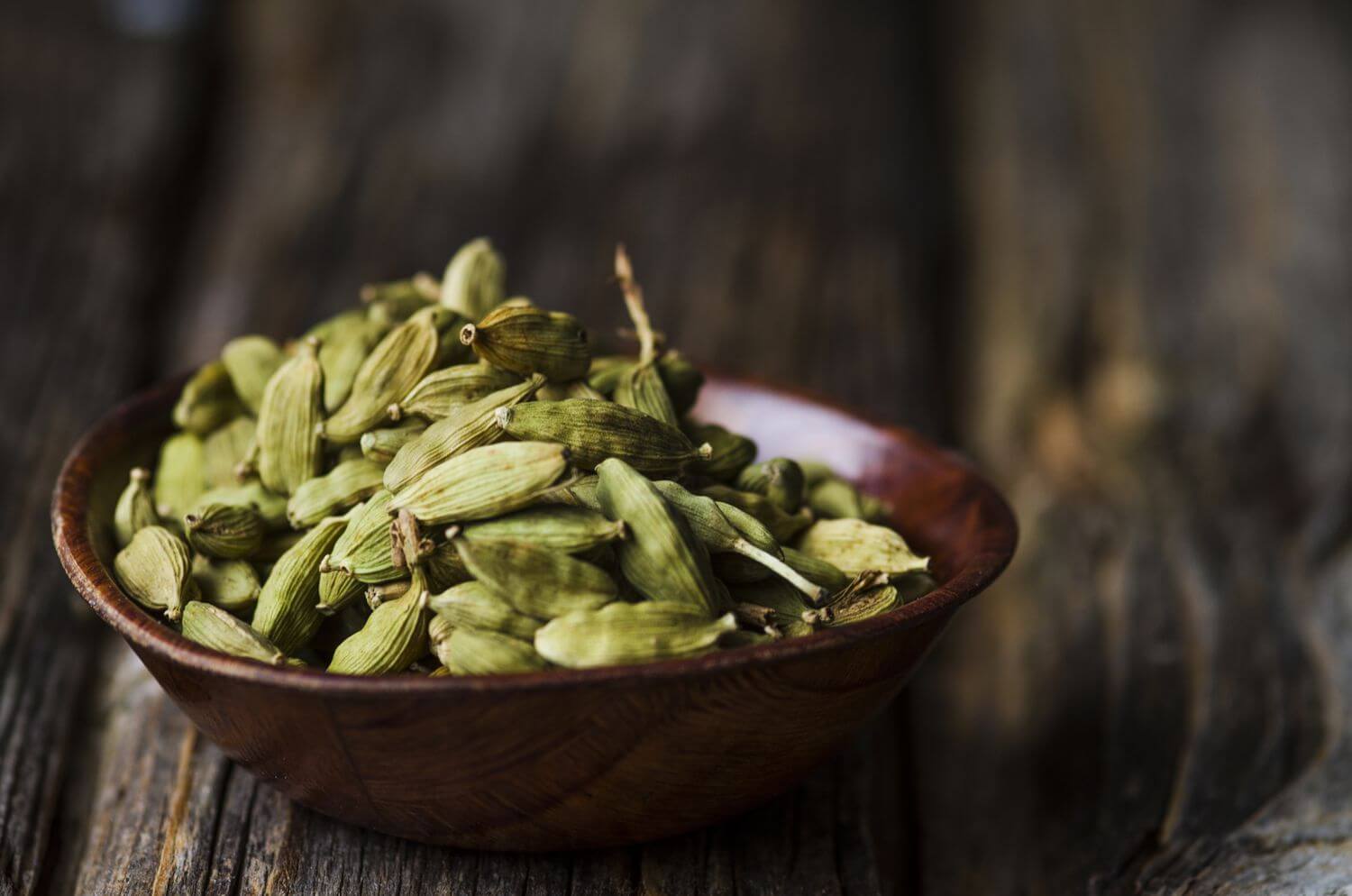 knowhowchewing2cardamomsadaycangivethesehealthbenefits