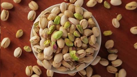 Know THESE 5 benefits of Pistachios