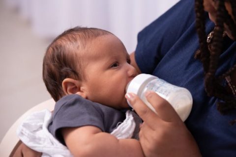 pneumoniariskrisesinchildrenfrommilkbottles