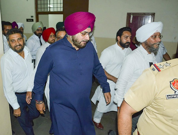 Sidhu surrenders, sent to Patiala Central jail in 1988 road rage case