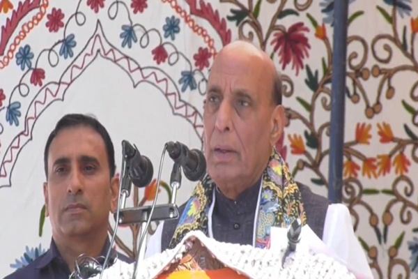 indiawouldhavegivenbiggerbailouttopakistanthanimf:defenceministerrajnathsingh